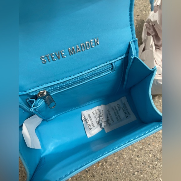 NWT Steve Gorgeous Madden BDORRA Shades of Blue Silver Chain Crossbody mini bag - Picture 10 of 11